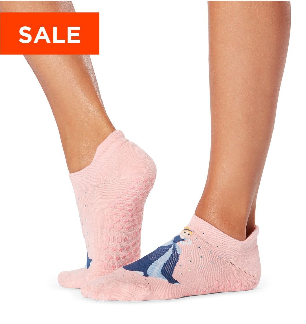 TAVI Women's Emma Non-Slip Pilates Socks - Grip Socks for Barre, Dance,  Pilates - Yoga Socks